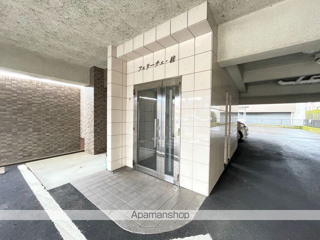 フェリーチェ 桂の玄関写真