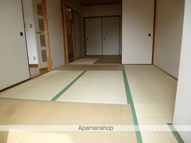 オカダ本館ビルの内装写真