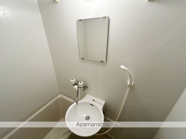 レオパレスクリスタルガーデンの内装写真