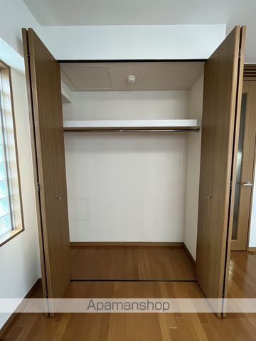 ISMNAKANOSHIMARESIDENCEの内装写真