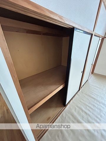 コーポ浮中の内装写真
