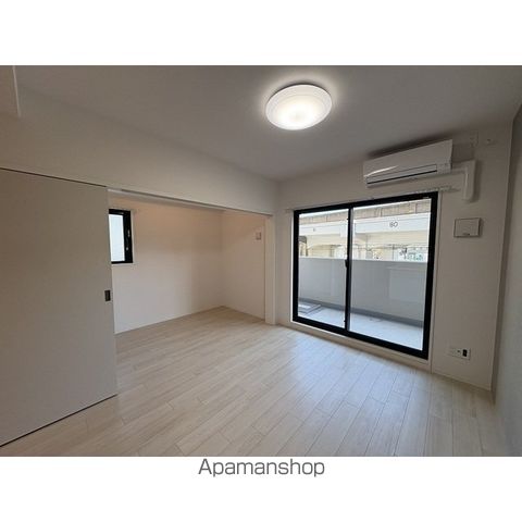 シャテーニュ上本町の内装写真