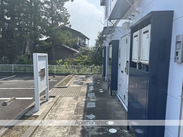 レオパレスフローラIVの内装写真