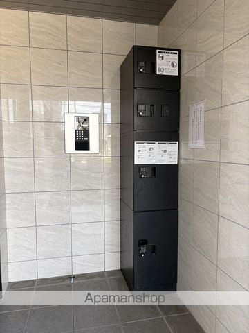 AQLAの外観写真