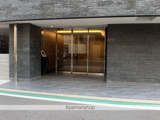 アルティザ淡路駅東の玄関写真
