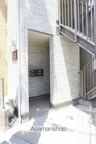 ヴランドール船橋駅前南の玄関写真