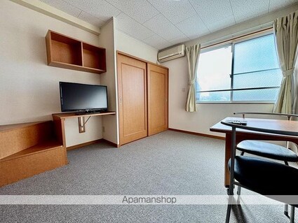 レオパレスレザン　かたおか[1K/23.18m2]のリビング・居間2