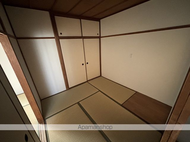 小西第一住宅の内装写真