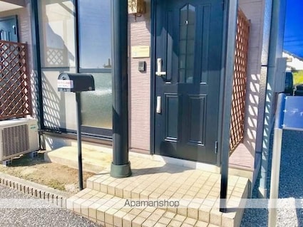 ティアラハイツ[2LDK/59.64m2]のエントランス1