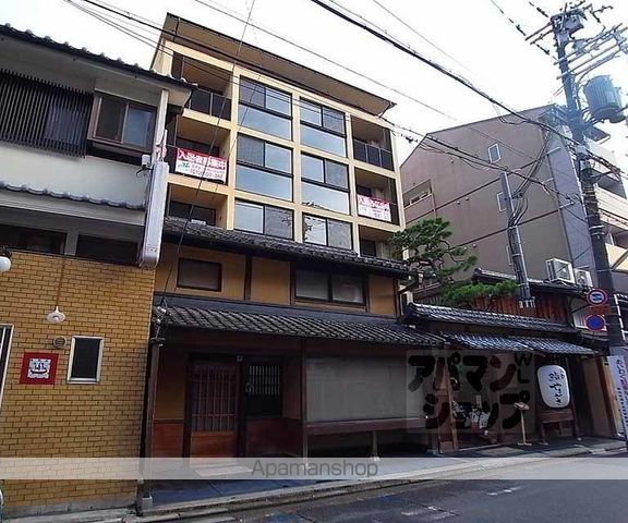 ヴィラスタジオーネ御所南の外観写真