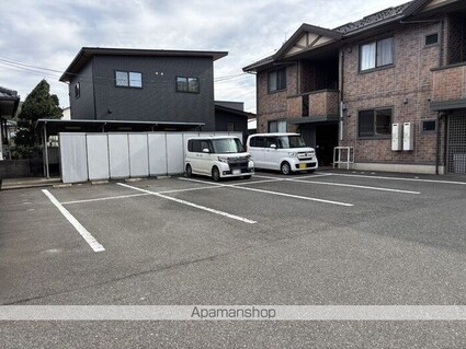 リビングタウン渕　Ｂ[2LDK/55.01m2]の駐車場