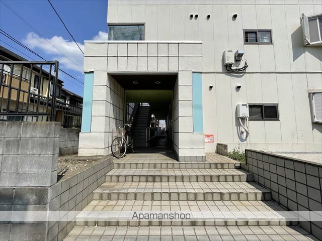 プチフィーユの玄関写真
