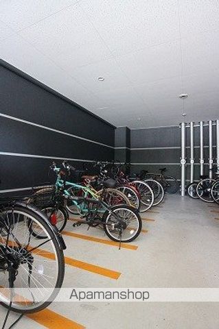 【福岡市博多区堅粕のマンションの写真】