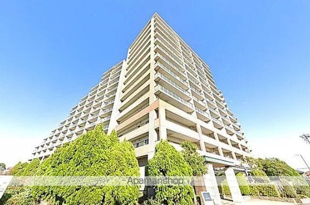 クレストフォルム横浜リヴァシスの外観写真