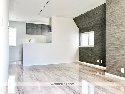 桃井戸建[1SLDK/81.57m2]のリビング・居間