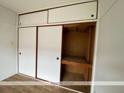 ヴィラナリー屋島[2LDK/54.38m2]の収納