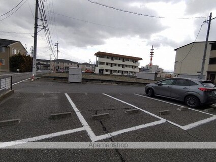 コーポサツキＣ[1K/28.37m2]の駐車場