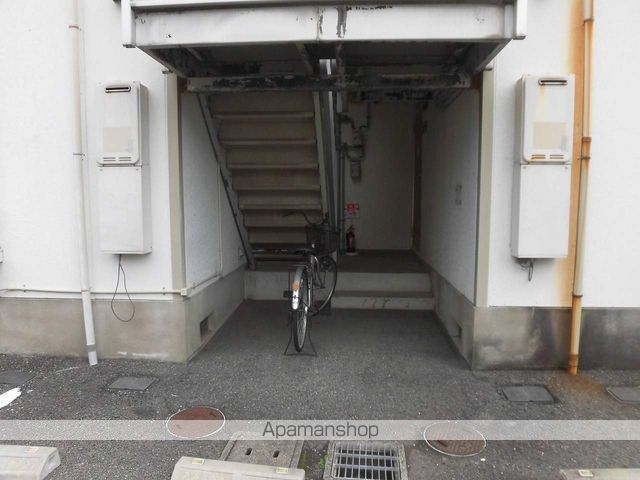 プレジール榎原の玄関写真