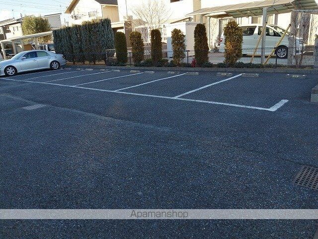 レオパレスサンシャインⅡ[1K/23.61m2]の駐車場