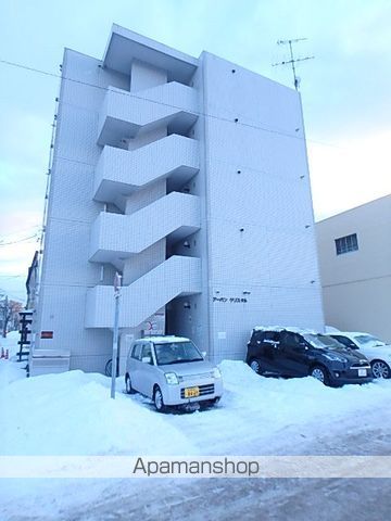 アーバンクリスタルの外観写真