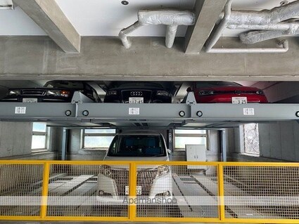 レジディア世田谷若林[1R/21.43m2]の駐車場1