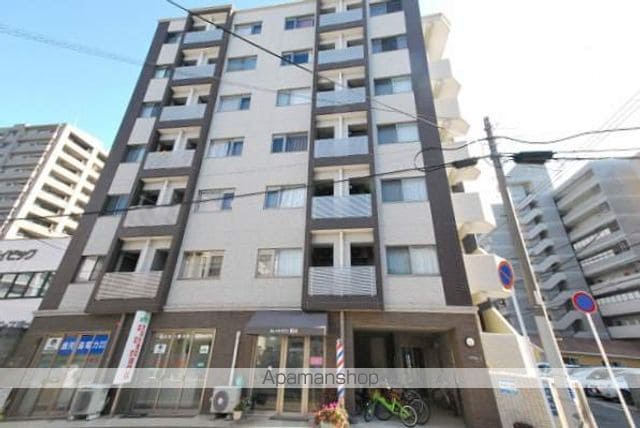 アドラシオン平之町の玄関写真