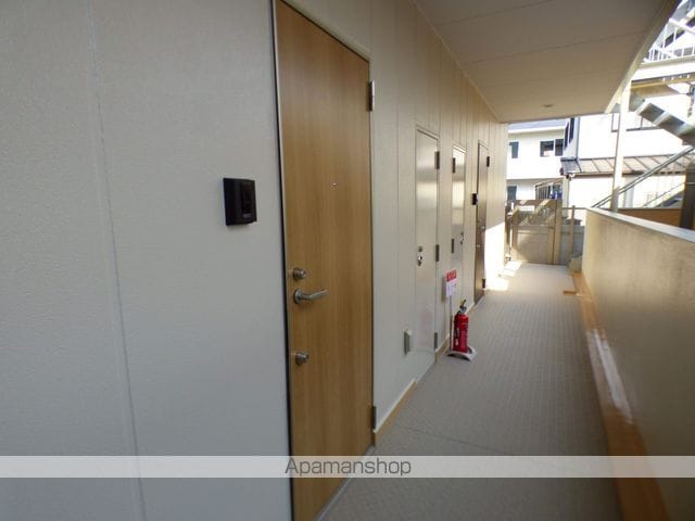 誠洋ハイツ別宮の玄関写真