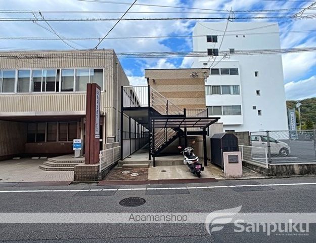 レオパレスエスペーロ本町の外観写真
