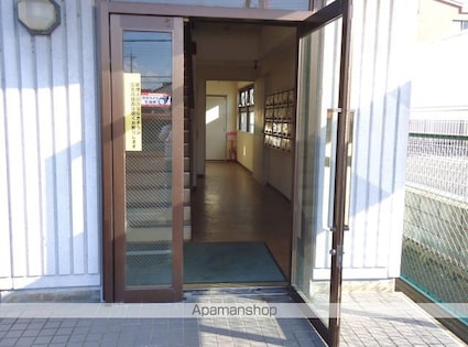 ベルシャトーむらじ[1R/18.05m2]のエントランス2