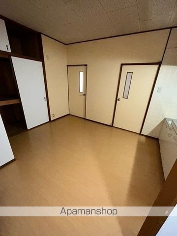 シャトーラベニア中町の内装写真