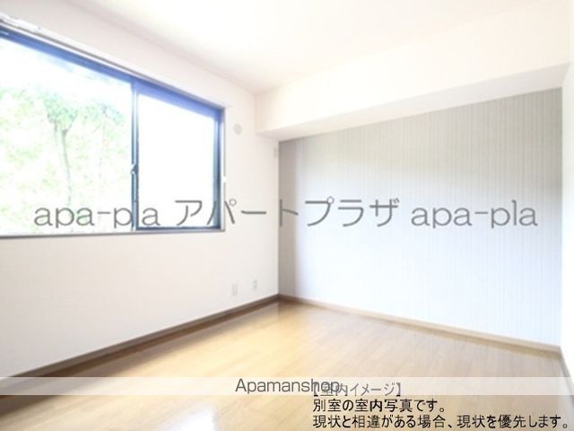 ロイヤルガーデンM ABの内装写真