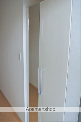 ヌーベル コリーヌIの内装写真