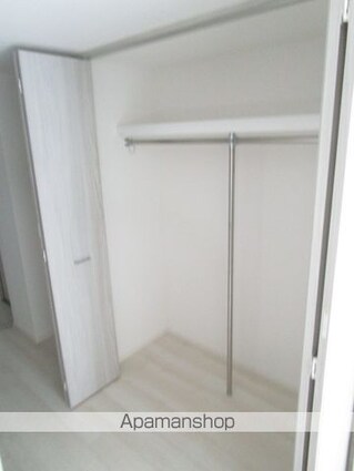 プレール・ドゥーク方南町[1R/25.64m2]の収納