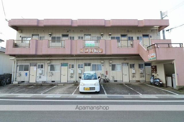 サンハイツの外観写真