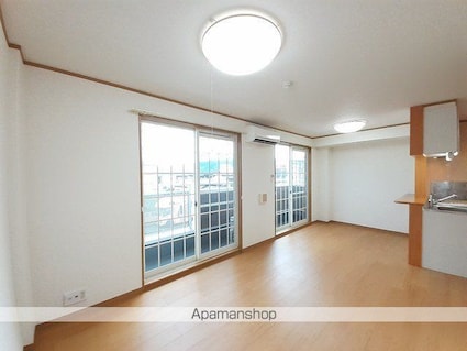 ソレアード左義長[1K/52.71m2]のリビング・居間