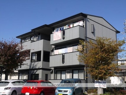 シャルマン[2DK/46.03m2]の外観1