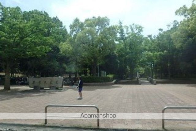 LA TELLE IIの周辺写真