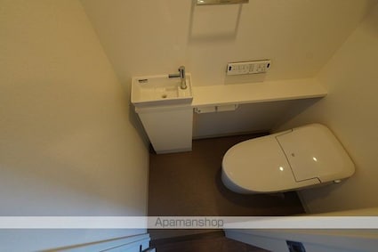 ＬＩＧＨＴ　ＴＥＲＲＡＣＥ　新宿御苑[2SLDK/68.52m2]のトイレ