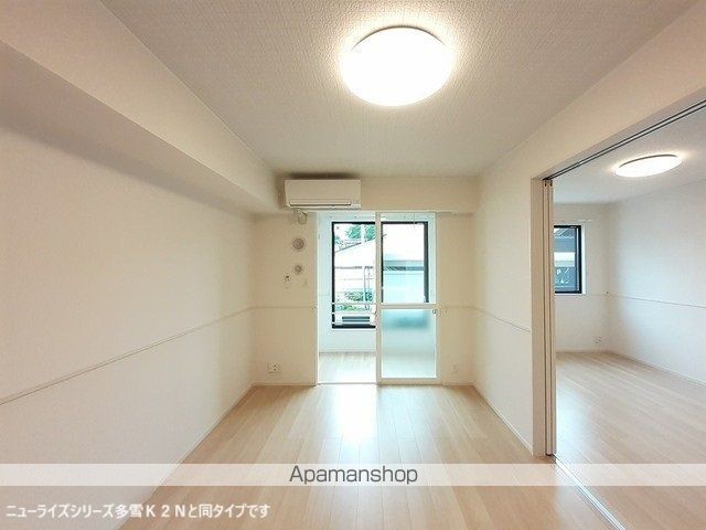 プラウド四屋 Iの内装写真