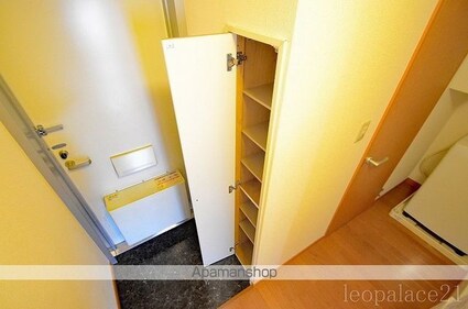 愛知県小牧市小牧原２丁目[1K/22.02m2]の収納