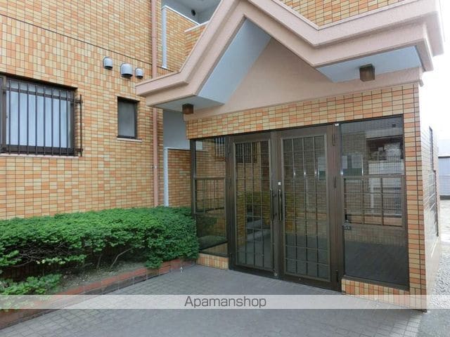 カルチェード石田の玄関写真