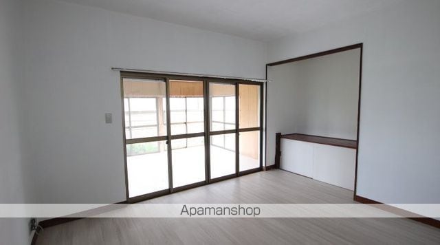 茂原市 2階建 築48年の内装写真