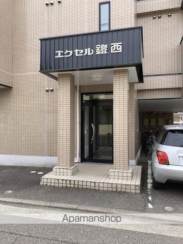 エクセル鐙西の玄関写真