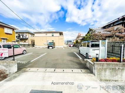 愛媛県伊予郡松前町大字筒井[2DK/50.29m2]の駐車場3