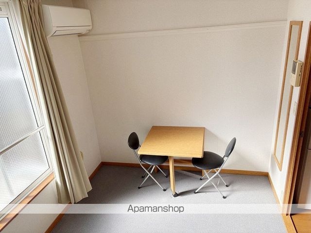 レオパレスα[1K/19.87m2]の玄関