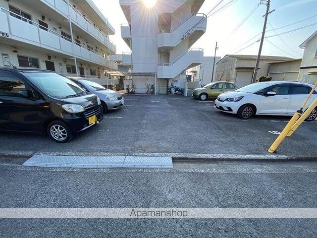 香川県高松市香西東町[1DK/25.65m2]の駐車場