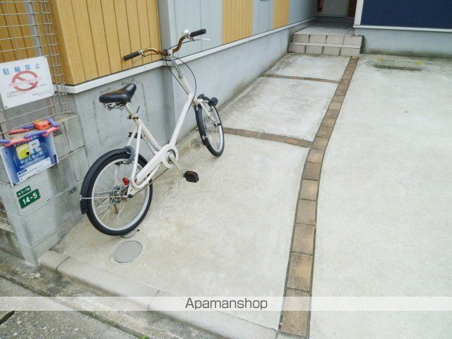 【福岡市東区唐原のアパートの写真】