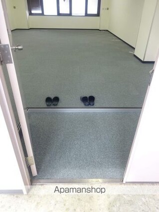 和歌山県和歌山市東蔵前丁[事務所/68.72m2]の玄関