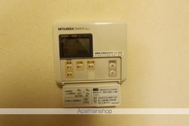 エンブレーマ西池の内装写真