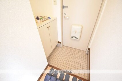 クレストヤマ[2K/45.54m2]の玄関